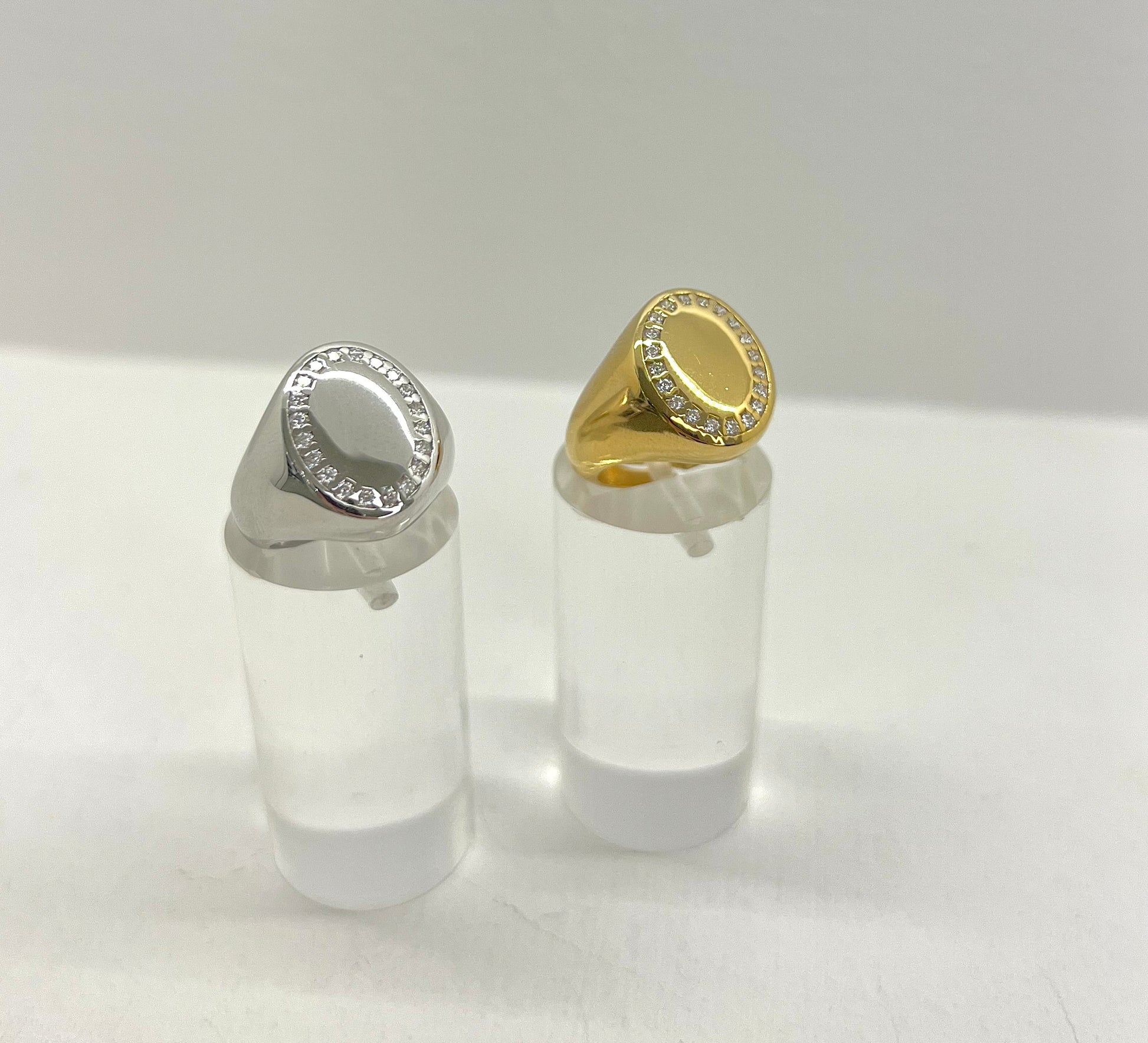 ANELLO CHEVALIER CON ZIRCONI