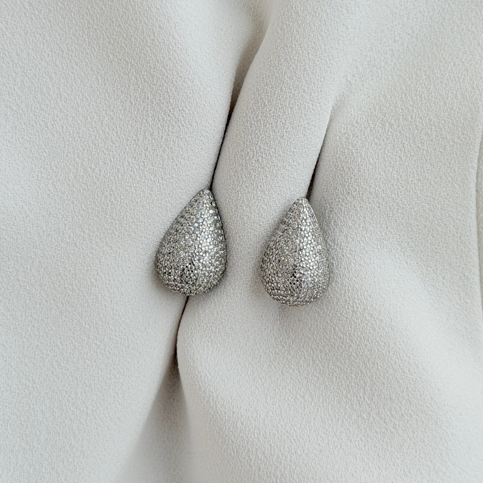 ORECCHINI GOCCIA PAVÉ
