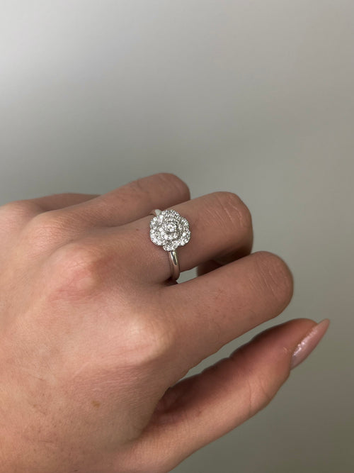ANELLO CAMELIA