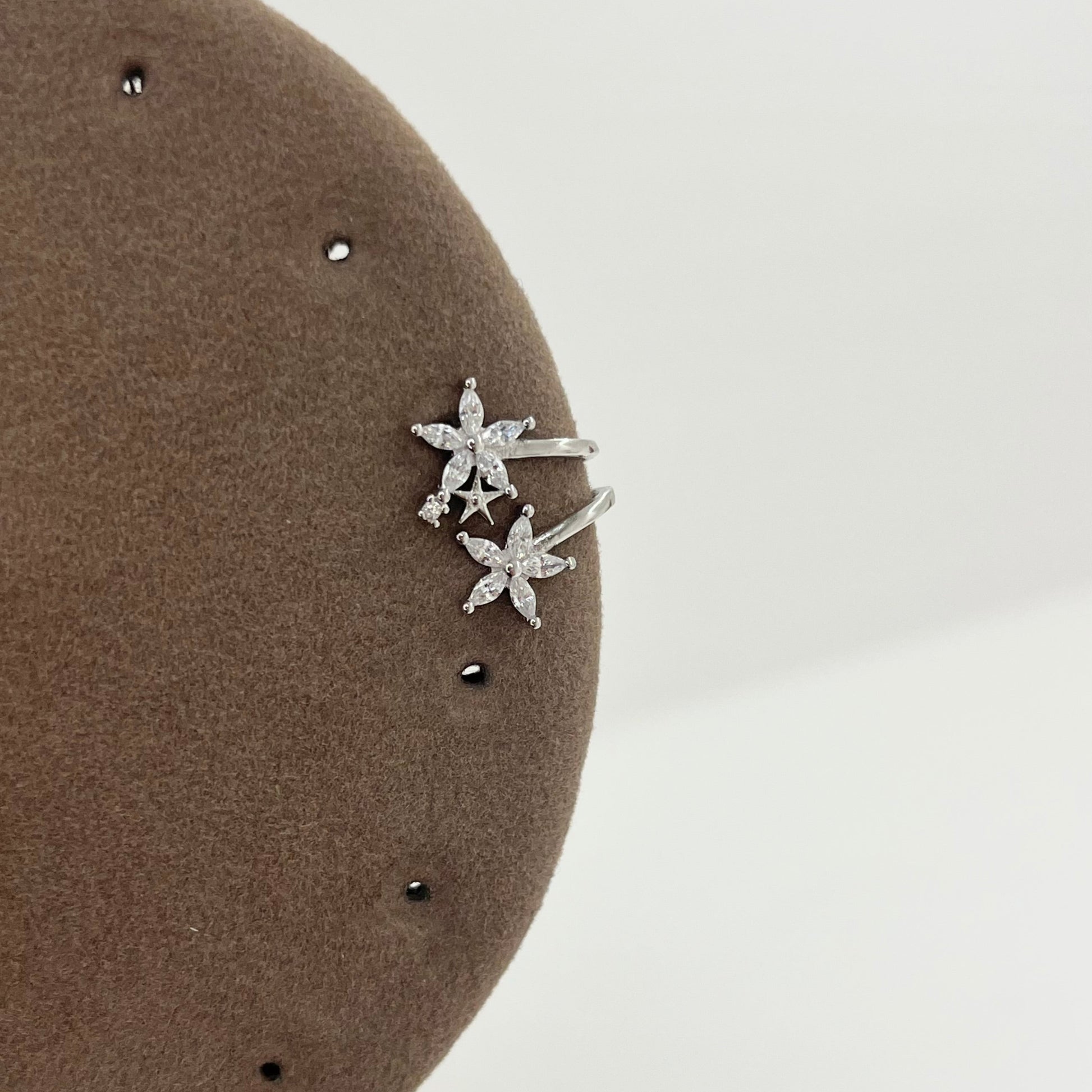 EAR CUFF FLOWER